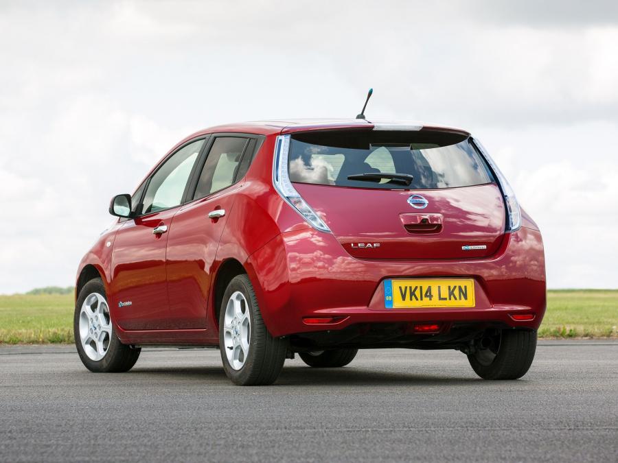  Nissan Leaf 2013 года  (UK) (фото 2 из 29)